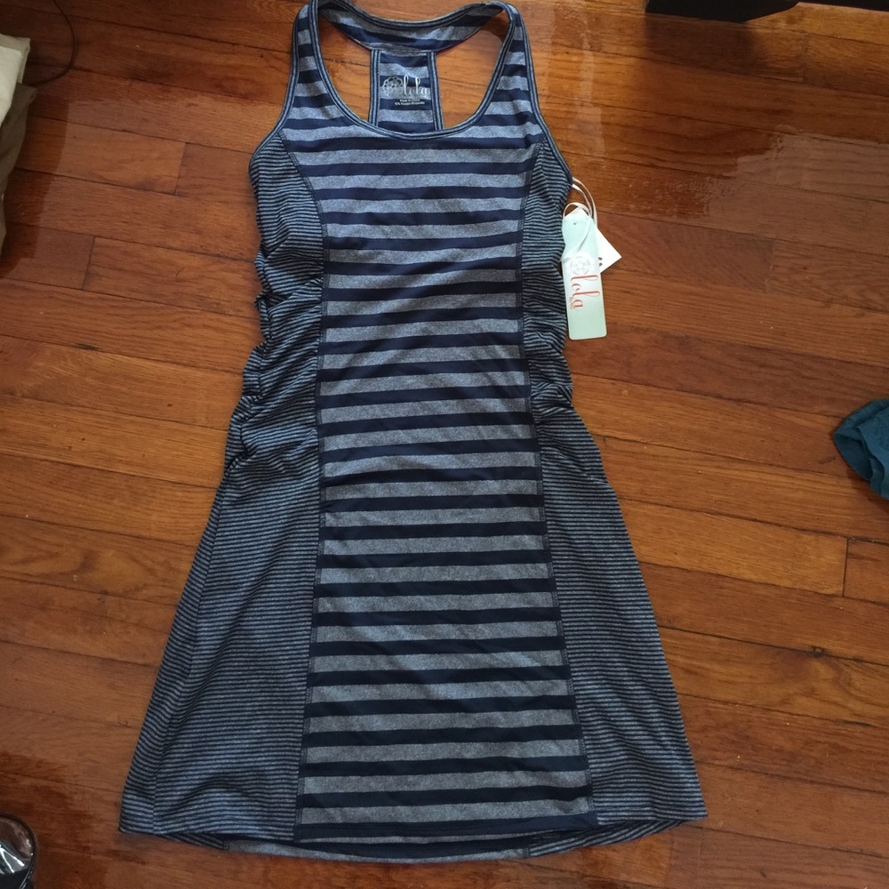 Lola sport dress